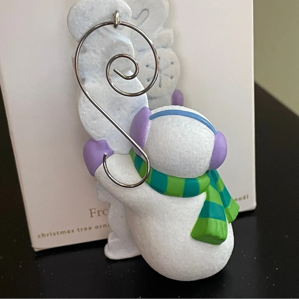 HALLMARK FROSTY FUN DECADE 2012 CHRISTMAS KEEPSAKE ORNAMENTS #3 SERIES SNOWMAN